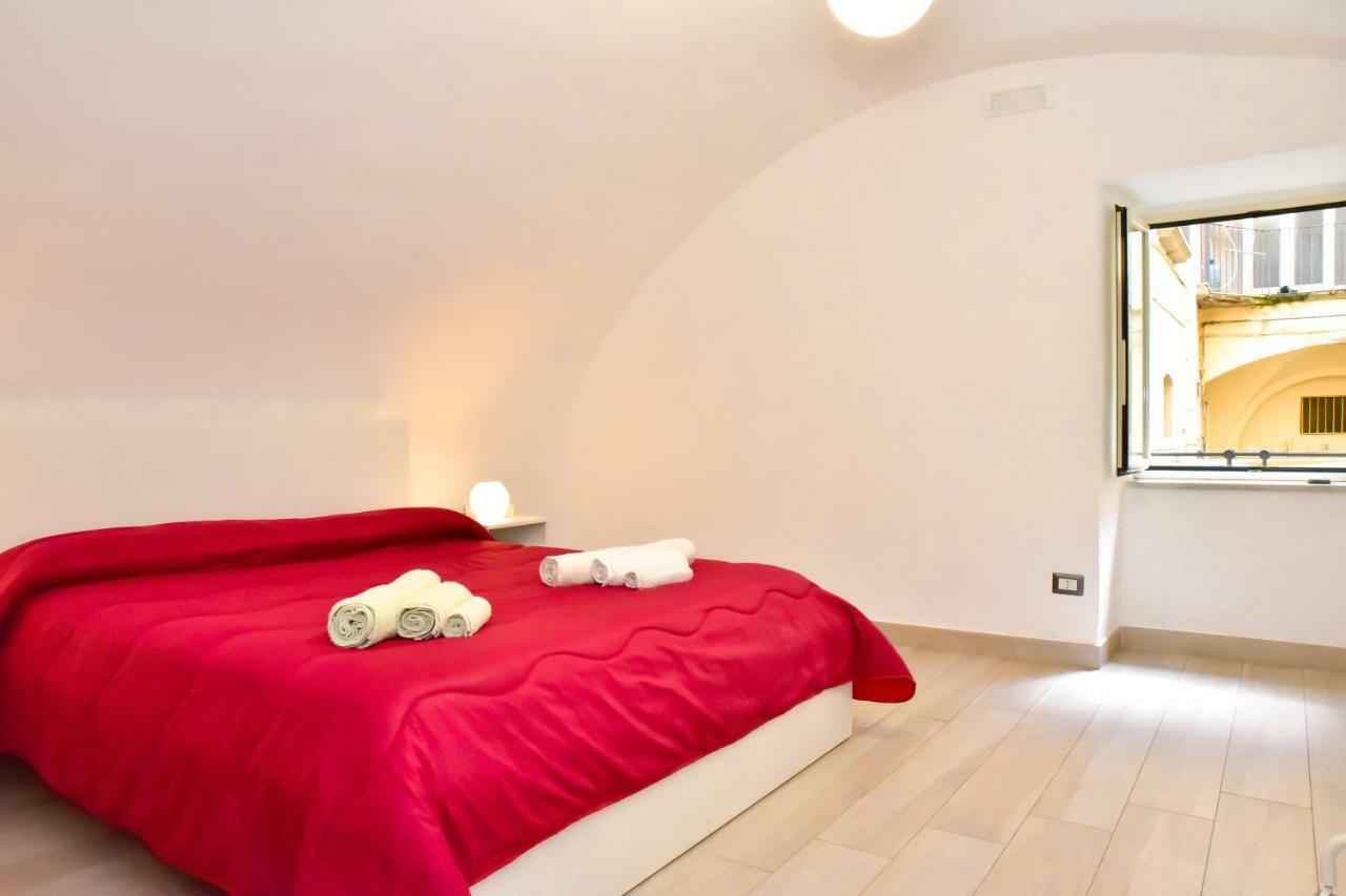 Vecchia Napoli - Anticaglia Apartment Luaran gambar