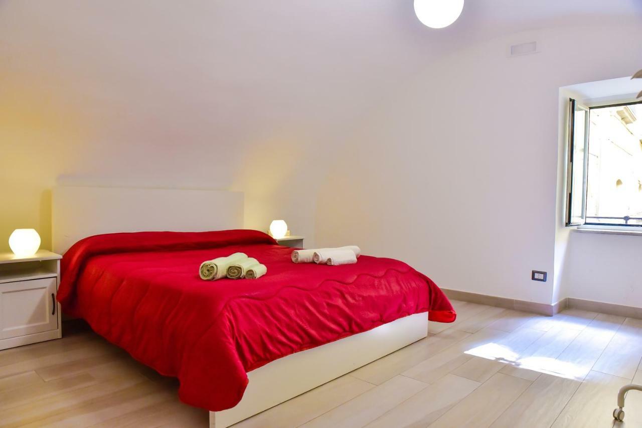 Vecchia Napoli - Anticaglia Apartment Luaran gambar
