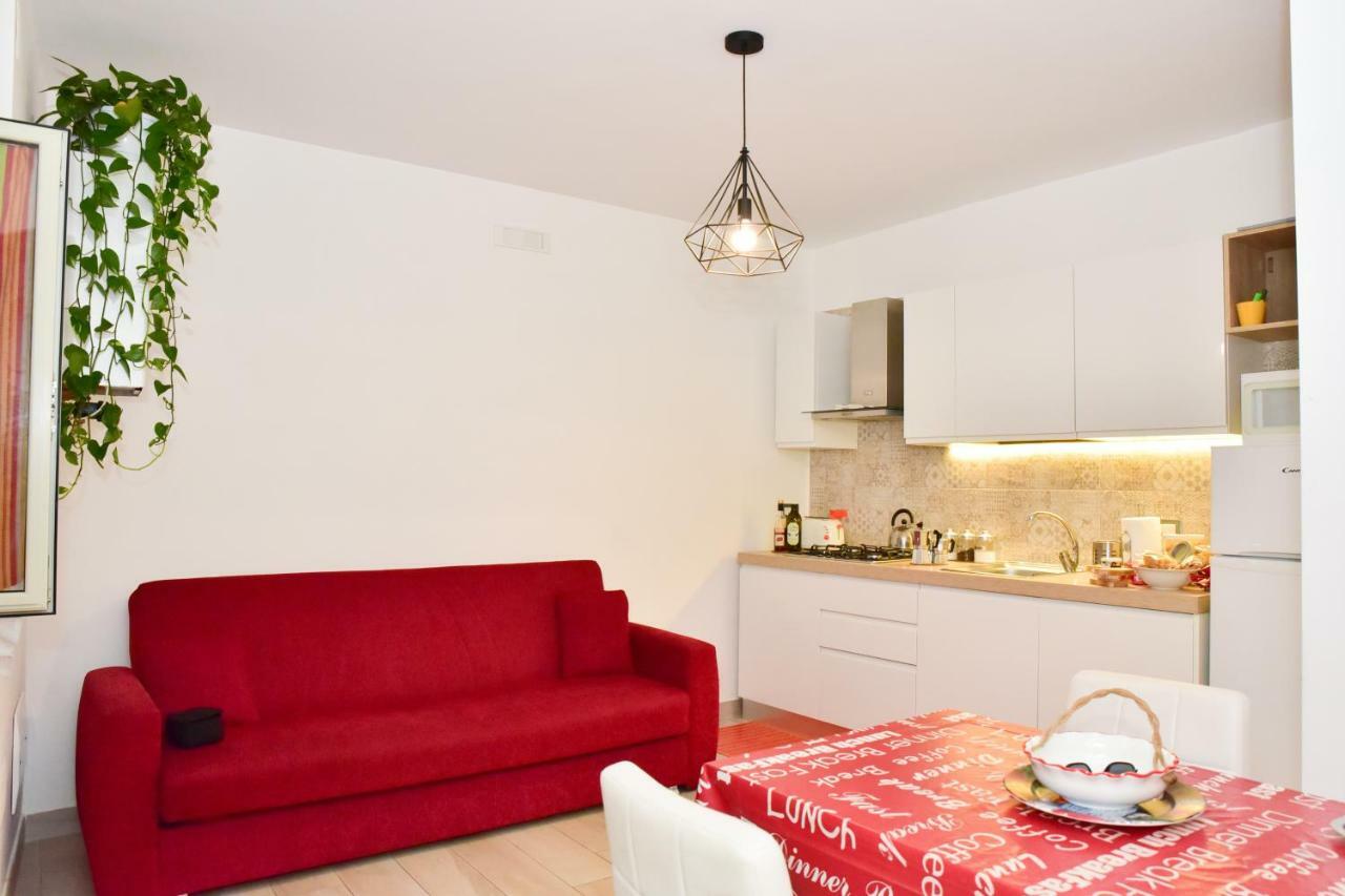 Vecchia Napoli - Anticaglia Apartment Luaran gambar